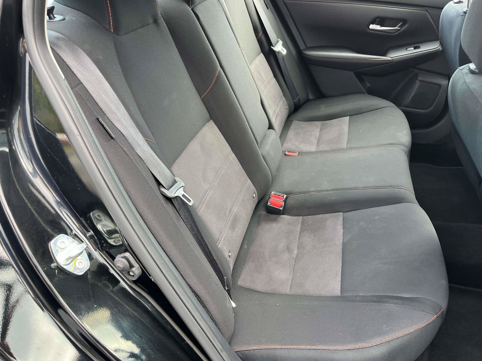 Used 2025 Nissan Sentra SR FWD image 21