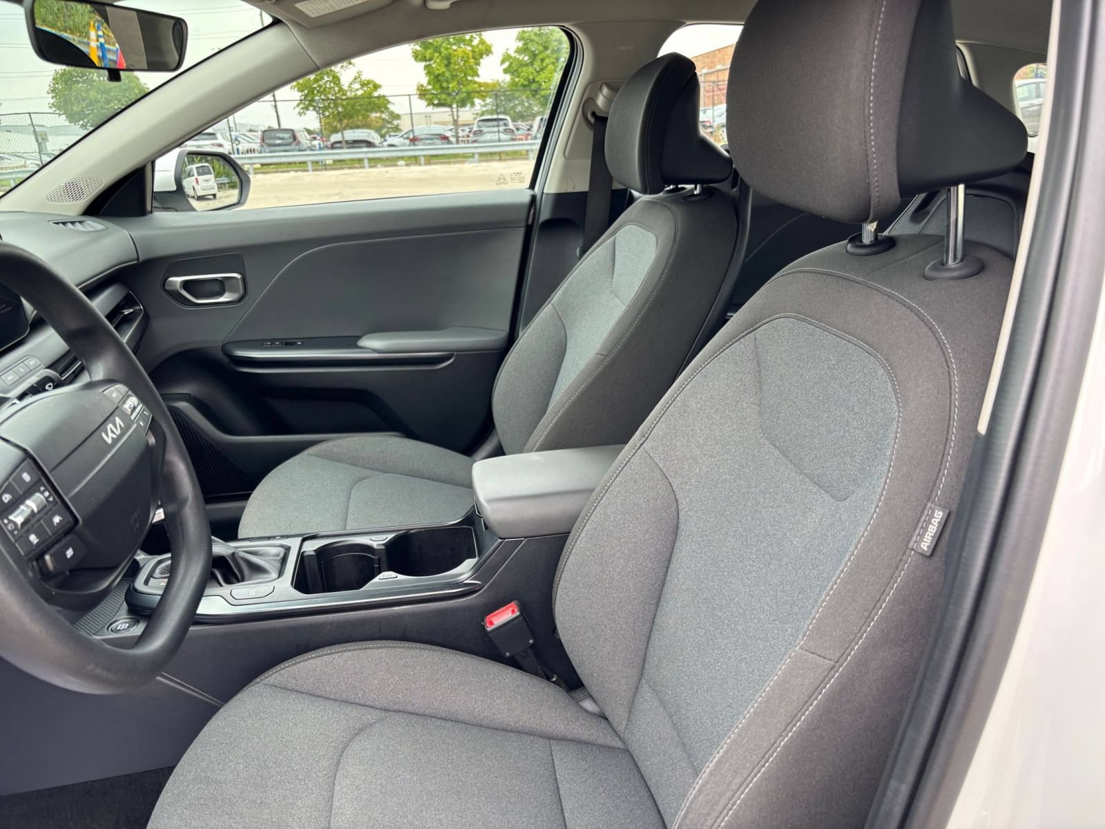 Used 2025 Kia K4 FWD image 24