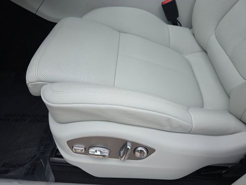 New 2026 Porsche Macan S AWD/4WD image 18