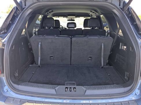 Used 2020 Ford Explorer XLT w/ Equipment Group 202A AWD/4WD image 12