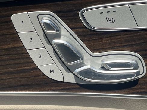 Certified 2022 Mercedes-Benz GLC 300 image 21