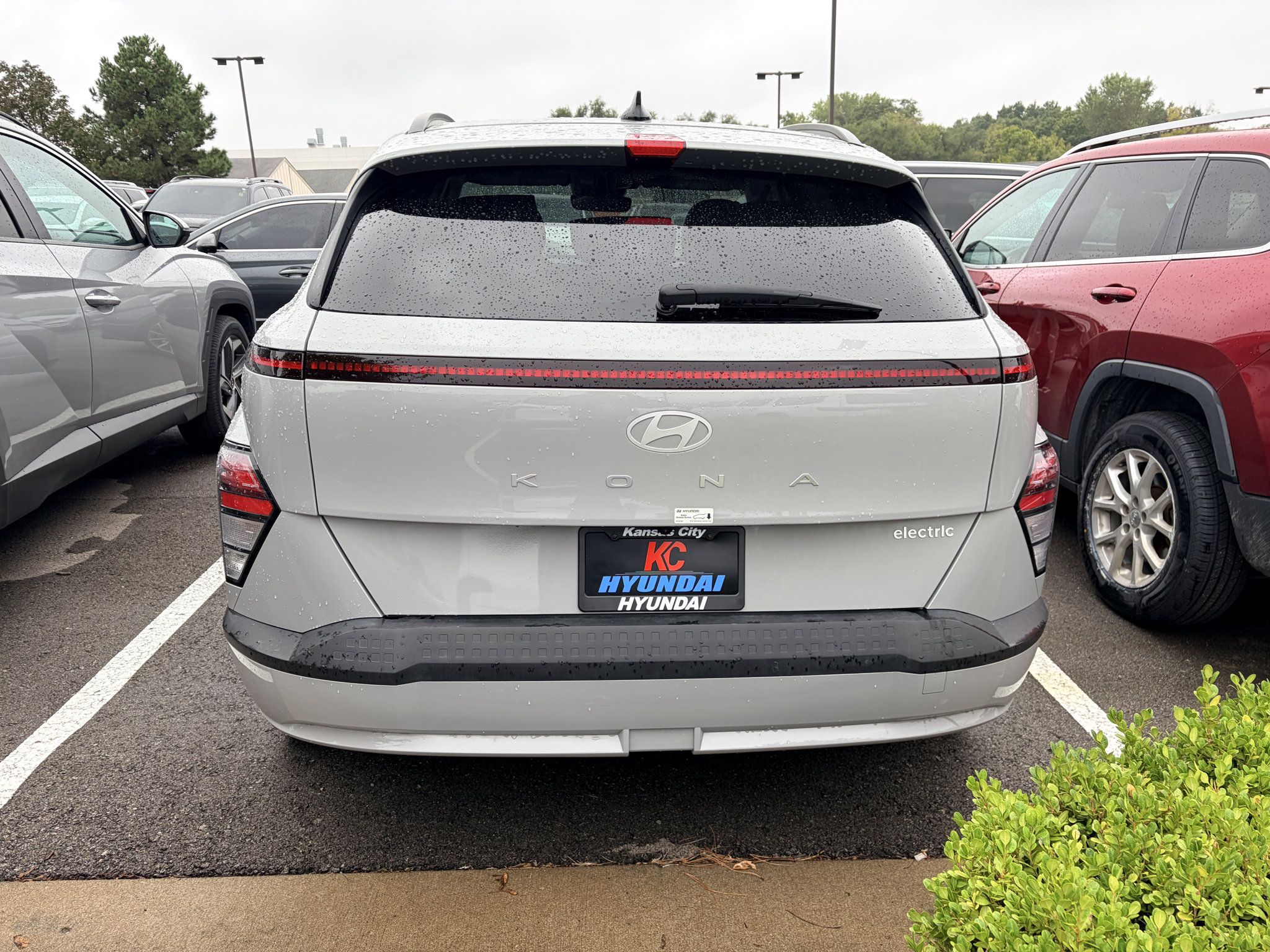 Used 2024 Hyundai Kona SEL FWD image 4