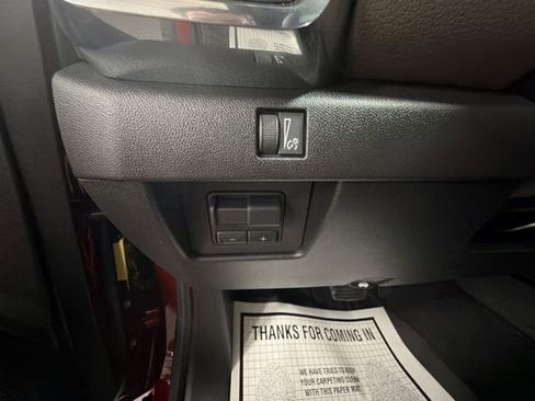 New 2026 GMC Canyon Denali image 18