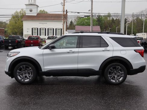 New 2026 Ford Explorer Active AWD/4WD image 18