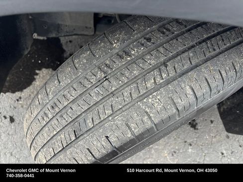 Used 2022 Chevrolet Trax LS w/ Tint and Cruise Package image 29