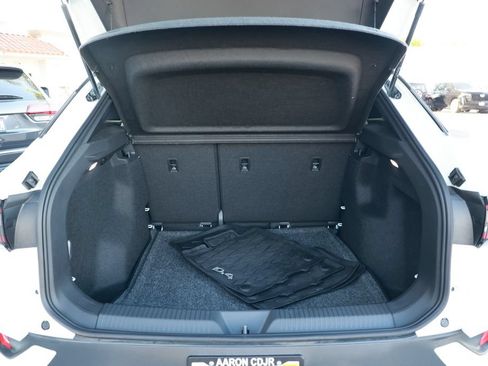 Used 2024 Volkswagen ID.4 2WD image 37