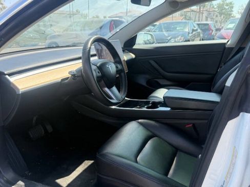 Used 2019 Tesla Model 3 Long Range AWD/4WD image 11