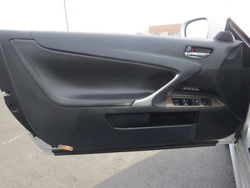 Used 2012 Lexus IS 250C image 33