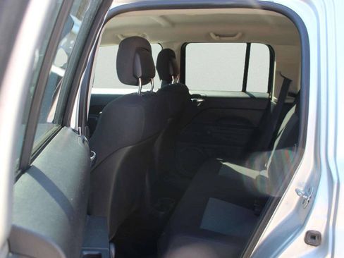 Used 2010 Jeep Patriot Sport w/ Tire & Wheel Group AWD/4WD image 6