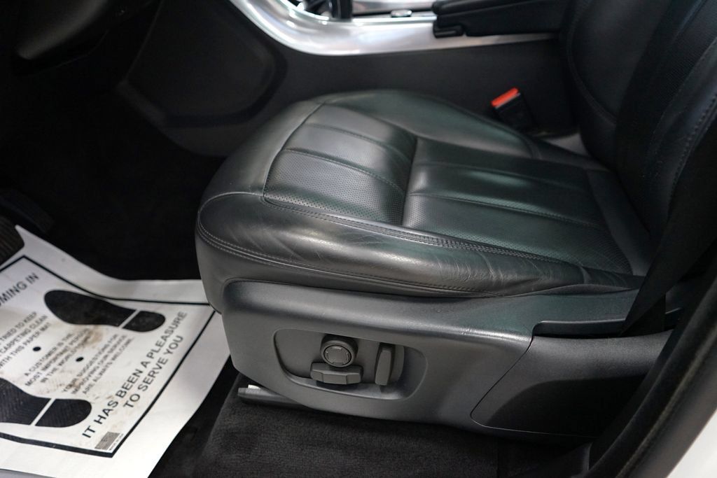 Used 2019 Land Rover Range Rover Sport HSE AWD/4WD image 31