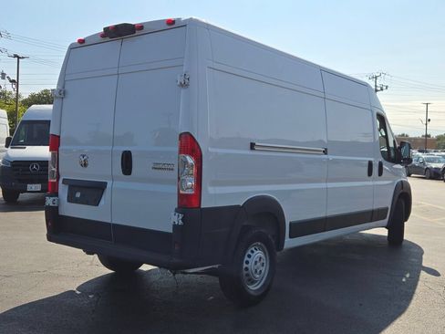 Used 2026 RAM ProMaster 2500 w/ Convenience Group FWD image 12