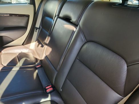 Used 2012 Volvo XC70 3.2 image 27