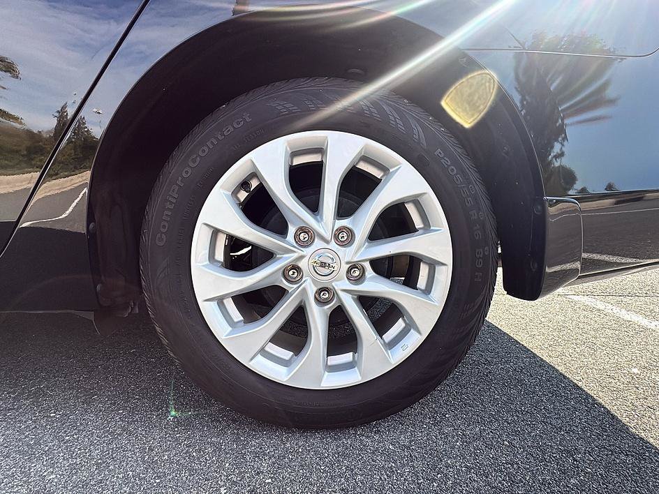 Used 2018 Nissan Sentra SV FWD image 11