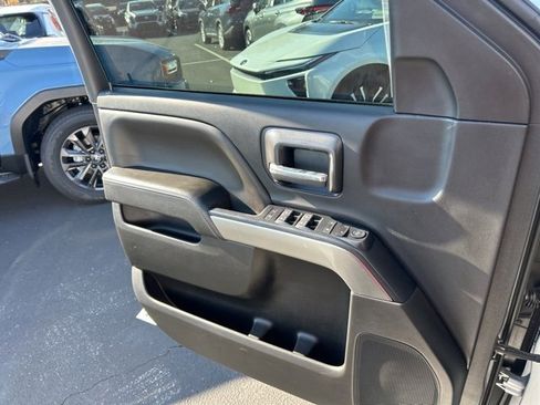 Used 2018 Chevrolet Silverado 1500 LT image 25