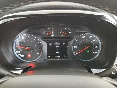 Used 2023 Chevrolet Traverse LT FWD image 24