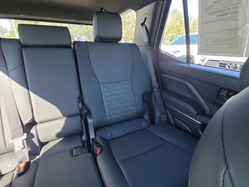 Used 2025 Toyota 4Runner TRD Off-Road Premium image 6