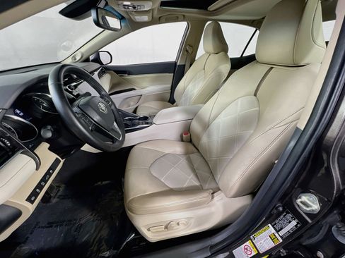 Used 2018 Toyota Camry XLE w/ Audio Package FWD image 20