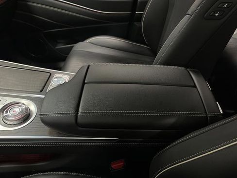 Used 2024 Genesis GV80 3.5T w/ Advanced Package image 22