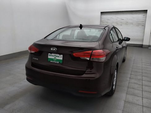 Used 2018 Kia Forte LX w/ LX Rear Camera Package image 9
