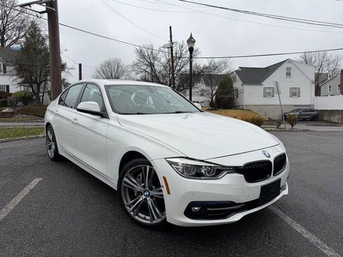 Used 2017 BMW 340i xDrive Sedan AWD/4WD image 1