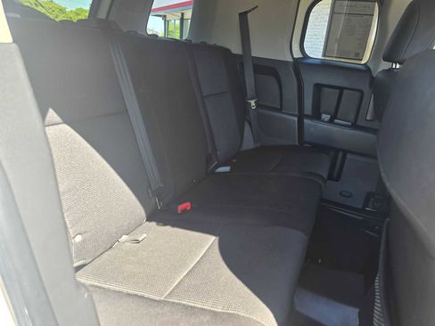 Used 2014 Toyota FJ Cruiser 4WD w/ Convenience Package image 13