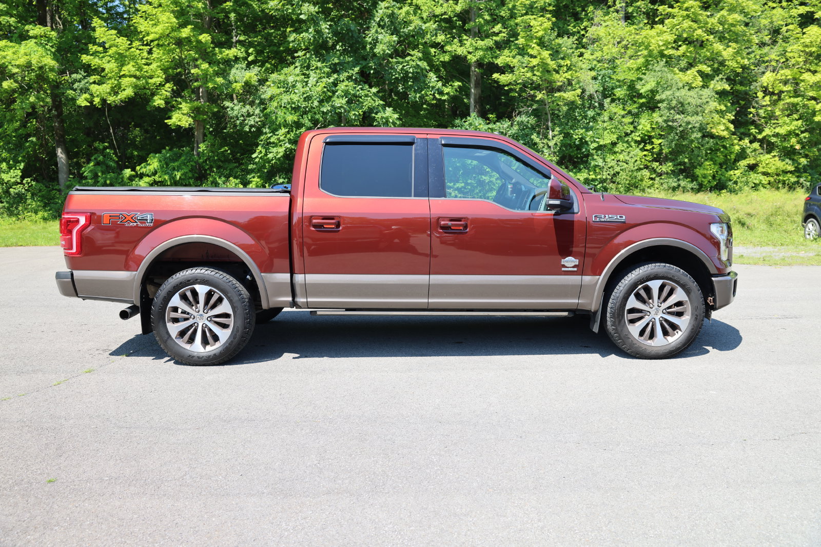 Used 2016 Ford F150 King Ranch w/ Equipment Group 601A Luxury AWD/4WD image 7