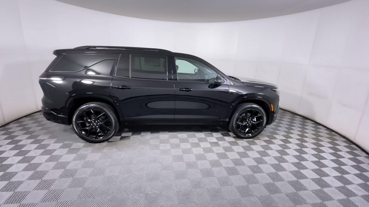 New 2026 Chevrolet Traverse RS w/ LPO, Floor Liner Package AWD/4WD image 72