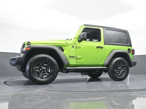 Used 2025 Jeep Wrangler Sport image 46