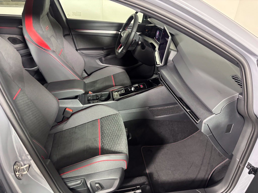 New 2026 Volkswagen GTI SE FWD image 13