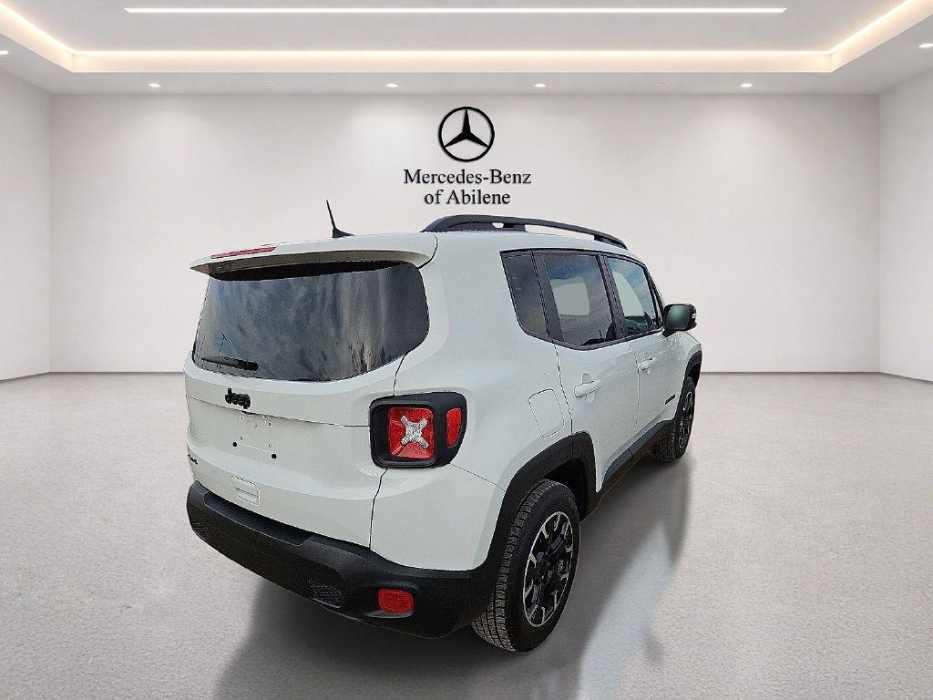 Used 2023 Jeep Renegade Latitude AWD/4WD image 7