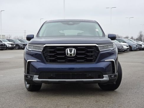 Used 2025 Honda Pilot EX-L image 13