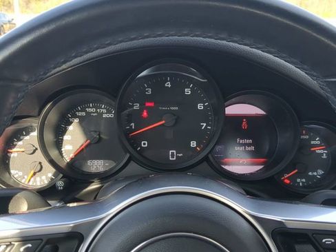 Used 2017 Porsche 911 Carrera image 22