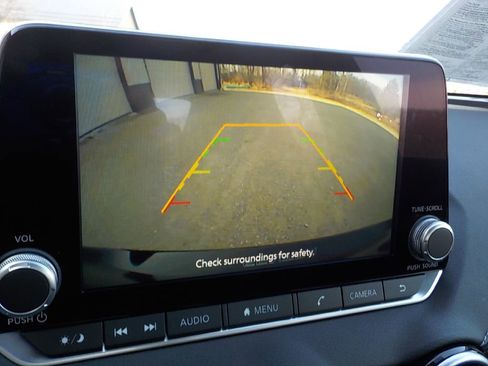 Used 2025 Nissan Sentra SV w/ All-Weather Package image 17