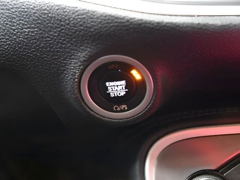 Used 2021 Dodge Challenger R/T image 30