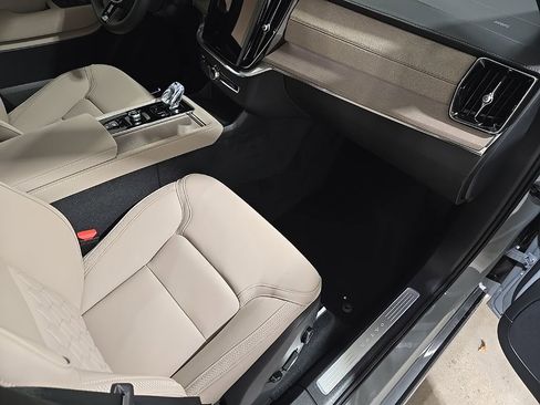 New 2026 Volvo XC90 B6 Plus w/ Protection Package image 22