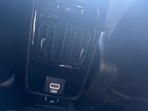 Used 2025 Jeep Compass Limited AWD/4WD image 22
