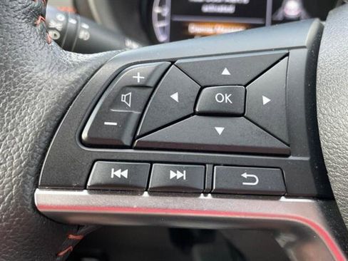 Used 2021 Nissan Kicks SR w/ SR Premium Package image 16