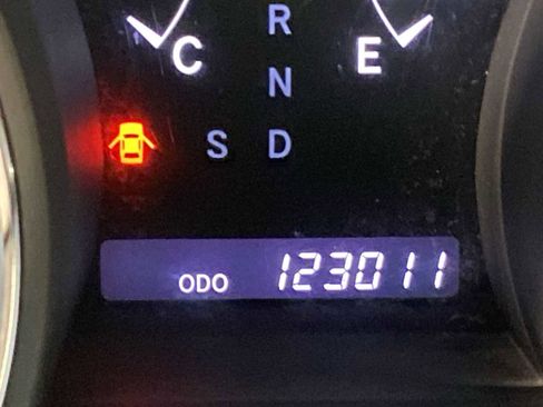 Used 2013 Toyota Highlander SE image 18