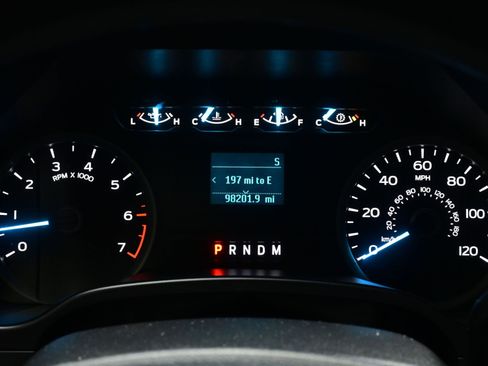 Used 2018 Ford F150 XLT image 22