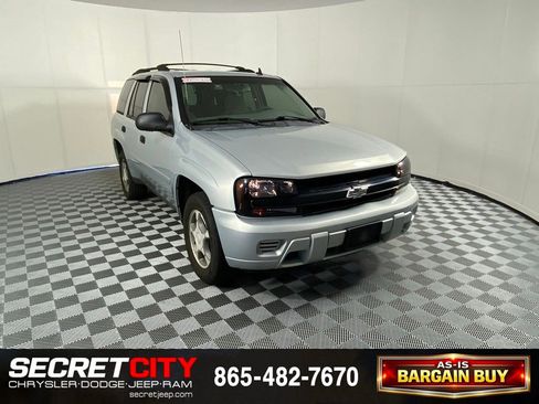 Used 2007 Chevrolet TrailBlazer LS w/ LS Preferred Equipment Group RWD image 1