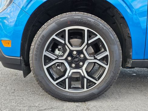 Used 2025 Ford Maverick Lariat w/ 4K Tow Package image 13