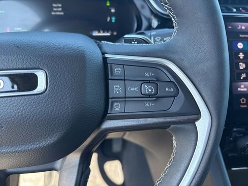 Used 2023 Jeep Grand Cherokee 4WD 4xe image 24