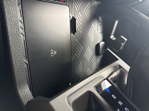 Used 2024 Toyota Tacoma TRD Sport image 24