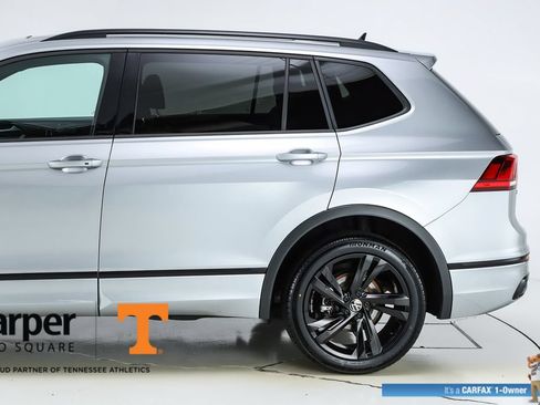 Used 2024 Volkswagen Tiguan SE R-Line FWD image 43