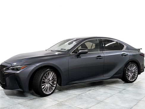 Used 2022 Lexus IS 300 AWD w/ Premium Package image 4