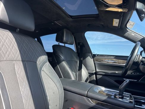 Used 2017 BMW 750i 750i image 22