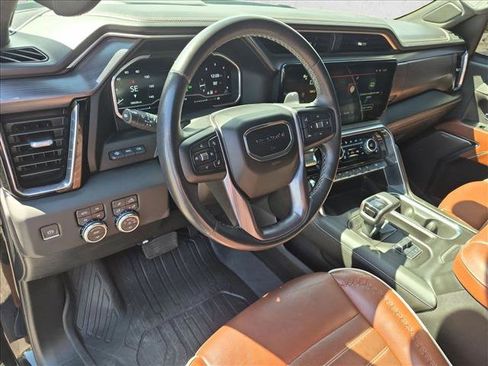 Used 2023 GMC Sierra 1500 Denali Ultimate AWD/4WD image 10