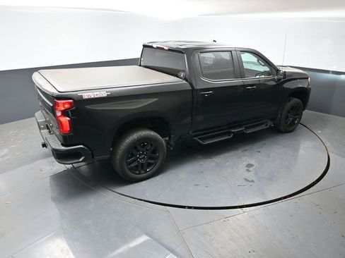 Used 2024 Chevrolet Silverado 1500 LT Trail Boss w/ LPO, Dark Essentials Package AWD/4WD image 14