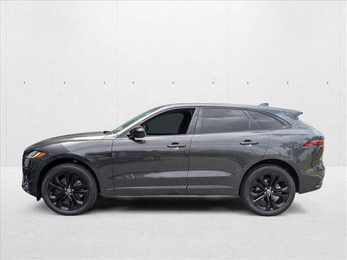 New 2026 Jaguar F-PACE R-Dynamic S image 5