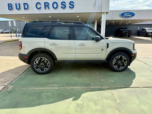 New 2025 Ford Bronco Sport Outer Banks w/ Outer Banks Tech Package+ image 38